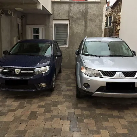 아파트 Neretva 모스타르